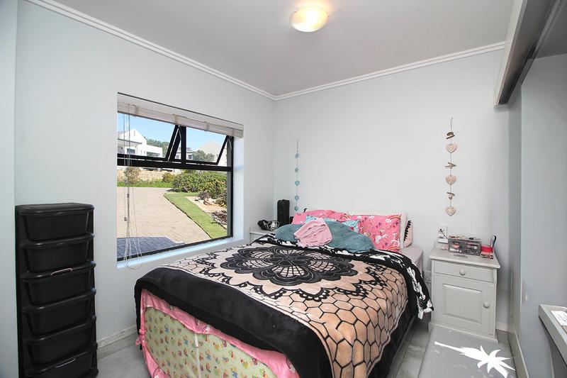 2 Bedroom Property for Sale in Reebok Western Cape